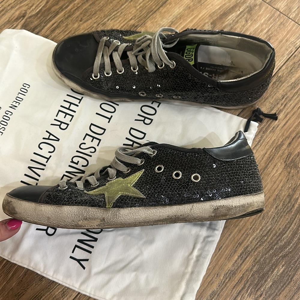 Golden Goose Black Sneakers for men size 42 with sequins - Picture 2 of 6